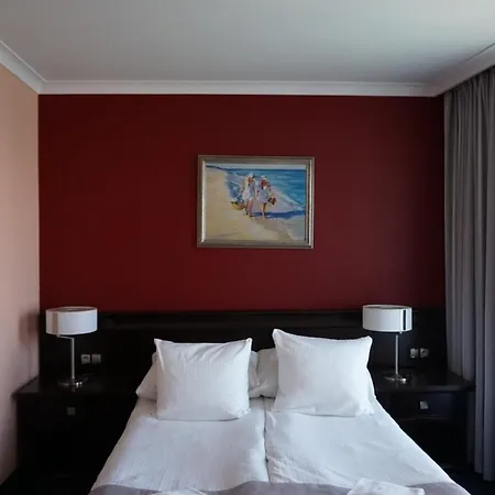 Hotel Admiral 4*
